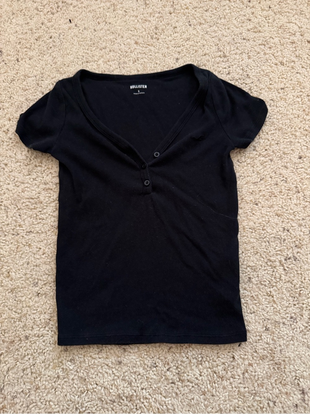 Hollister Black Short Sleeve Henley Tee with Scoop Neck